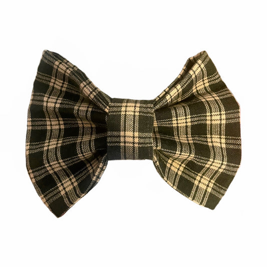 Evergreen Bow Tie (Size Large) - BED & BISCUIT INN